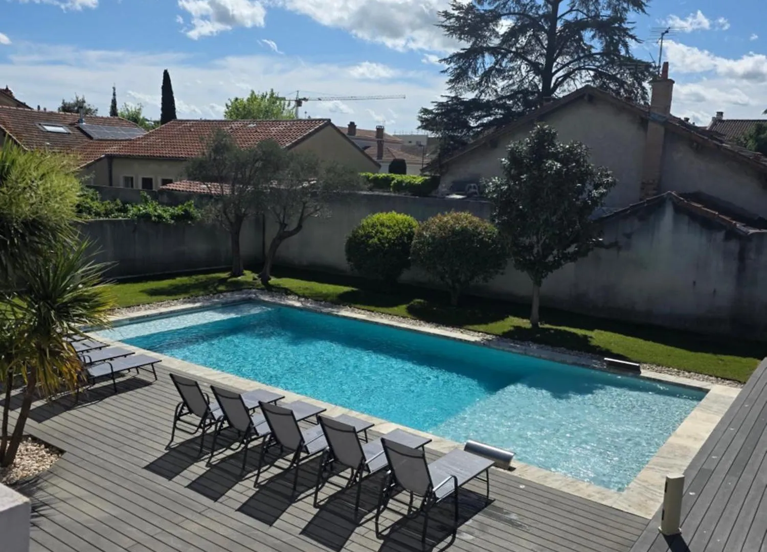 Villa Leonie Piscine Clim 5 Chambres 1 Dortoir 15 Personnes Avignon